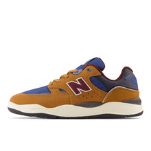 Afbeelding in Gallery-weergave laden, NEW BALANCE NUMERIC - "1010" LEMOS PRO SHOES (TAN/NAVY)