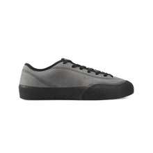 Cargar imagen en el visor de la galería, VILLAGE PM - "1.30 PM" SUEDE SHOES (GREY/NATURAL BLACK)
