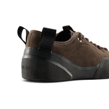 Cargar imagen en el visor de la galería, VILLAGE PM - "1.00 PM" SUEDE SHOES (CHOCOLATE/NATURAL BLACK)
