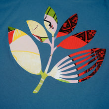 Lade das Bild in den Galerie-Viewer, MAGENTA SKATEBOARDS - &quot;LA RÊVE&quot; T-SHIRT (LIGHT BLUE)
