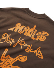 Cargar imagen en el visor de la galería, BUTTER GOODS X MADLIB - "ALIAS" T-SHIRT (BROWN)
