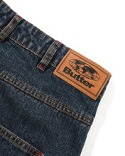 Afbeelding in Gallery-weergave laden, BUTTER GOODS - &quot;BLOTCH&quot; DENIM PANTS (STREAKY NAVY)
