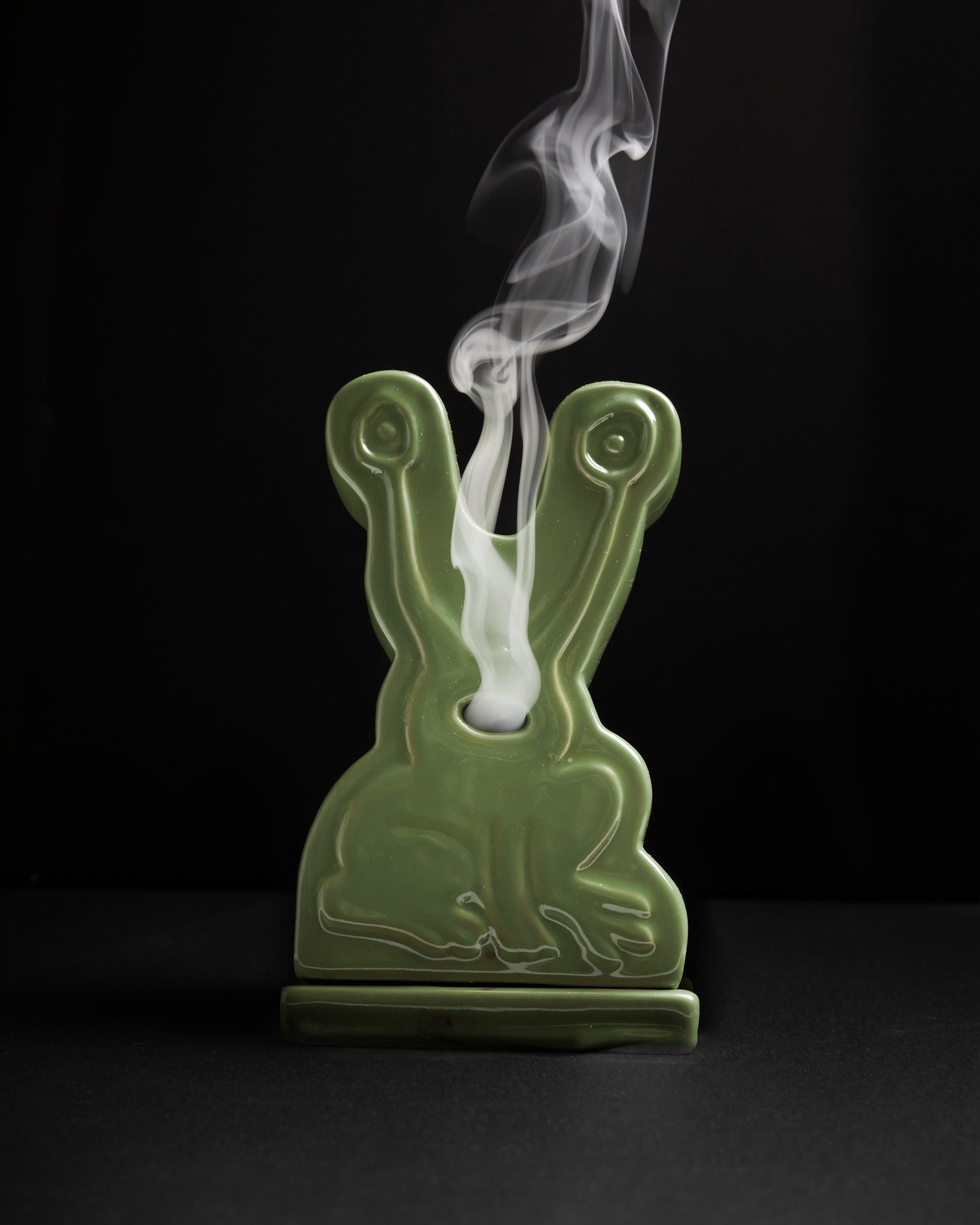 "FROG" CERAMIC INCENSE HOLDER-4