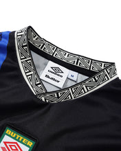 Carica l&#39;immagine nel visualizzatore di Gallery, BUTTER GOODS X UMBRO - &quot;GOALIE&quot; LONGSLEEVE JERSEY (BLACK/BLUE)
