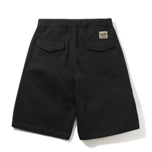 Carica l&#39;immagine nel visualizzatore di Gallery, CASH ONLY - &quot;HALFWAY&quot; SHORTS
