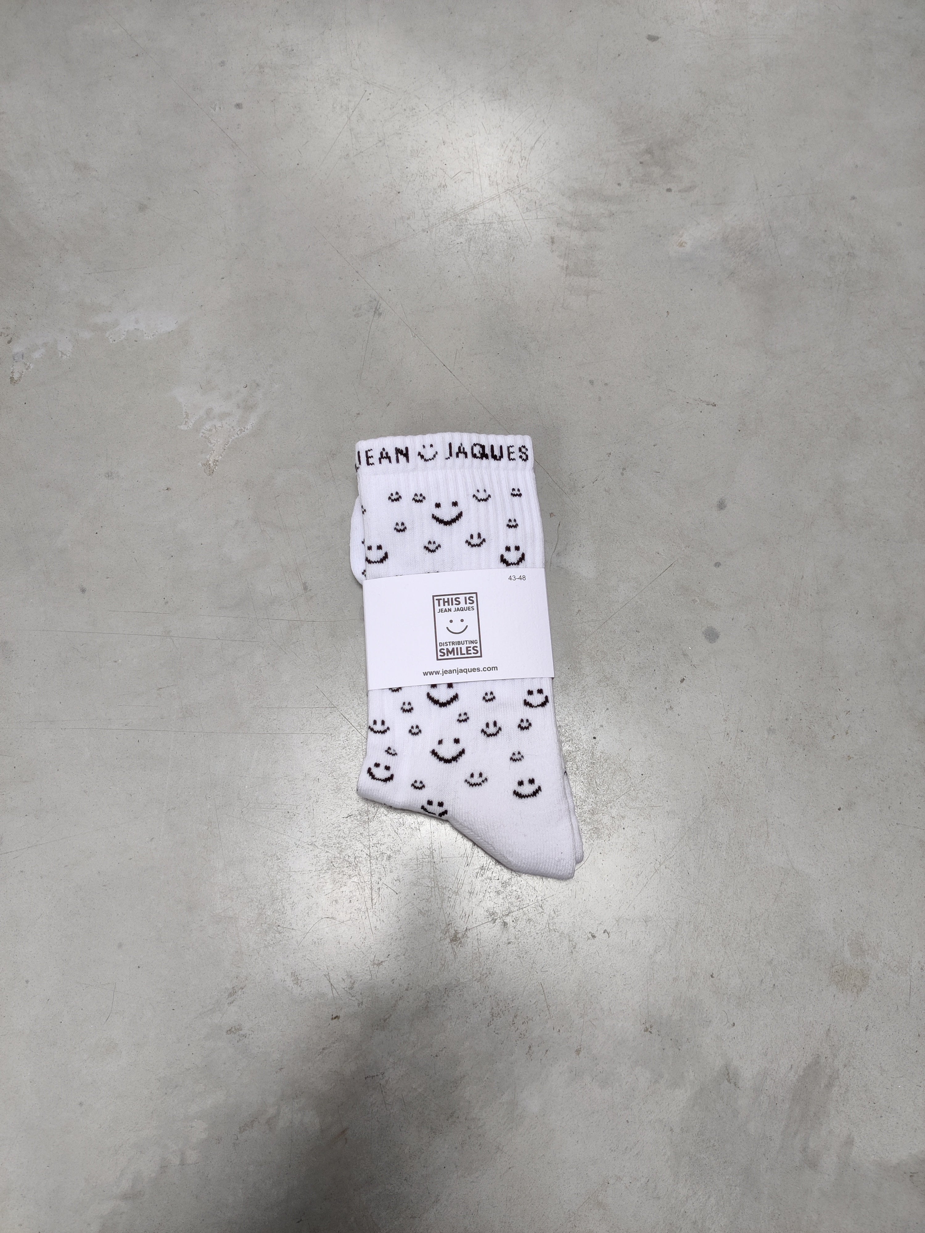 "PATTERN" SOCKS (WHITE)