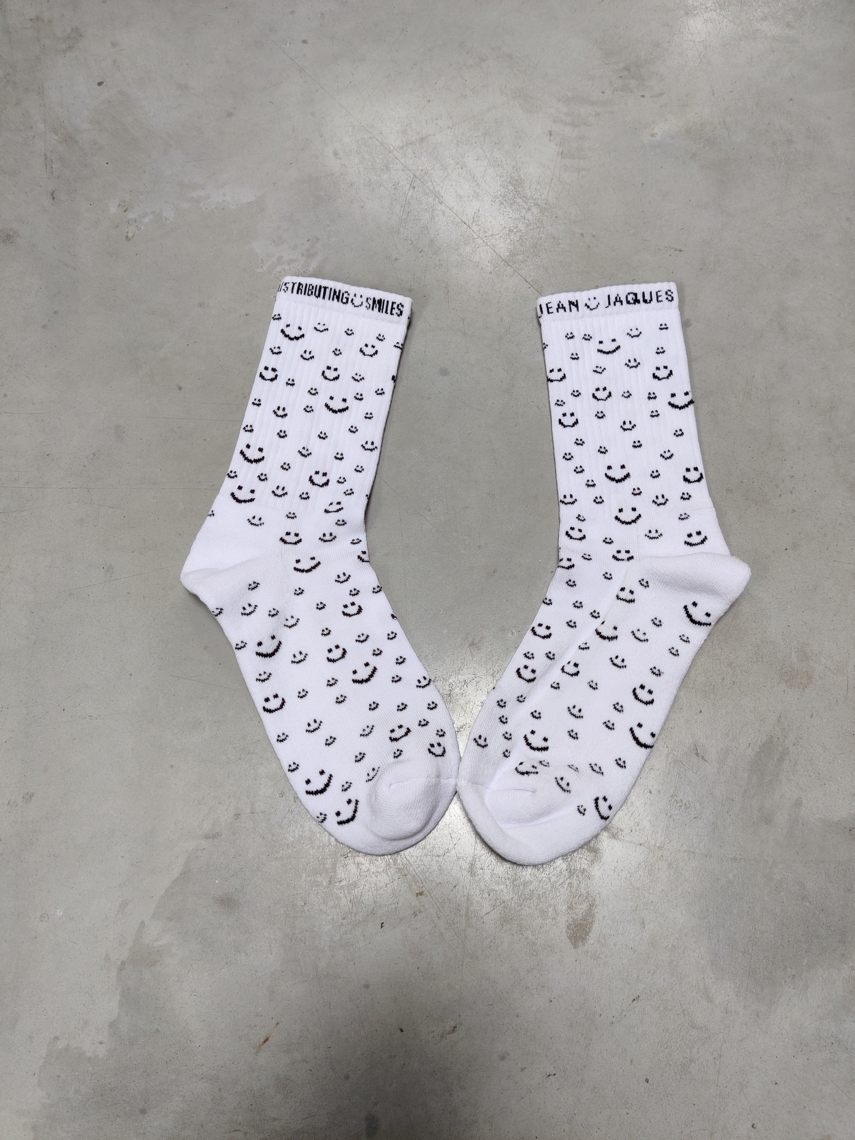 "PATTERN" SOCKS (WHITE)