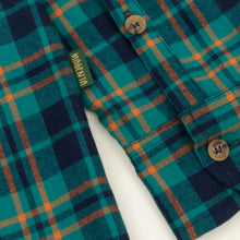 Lade das Bild in den Galerie-Viewer, MAGENTA SKATEBOARDS - &quot;JAZZ&quot; FLANNEL SHIRT (GREEN CHECKERED)
