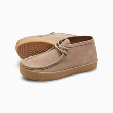 Cargar imagen en el visor de la galería, LAST RESORT AB - &quot;VM006 HI&quot; MOCCASIN SHOES (SUEDE/GUM)
