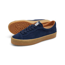 Load image into Gallery viewer, LAST RESORT AB - &quot;VM002&quot; SUEDE SHOES (NAVY/GUM)
