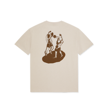 Afbeelding in Gallery-weergave laden, LAST RESORT AB X JULIAN SMITH - &quot;BOXERS&quot; T-SHIRT (SAND)
