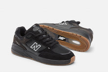 Afbeelding in Gallery-weergave laden, NEW BALANCE NUMERIC - &quot;933&quot; ANDREW REYNOLDS&#39; PRO SHOES (BLACK)
