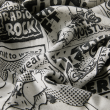 Carica l&#39;immagine nel visualizzatore di Gallery, POLAR SKATE CO. - &quot;NEWSPAPER&quot; PICNIC BLANKET (WHITE/BLACK)
