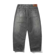 Cargar imagen en el visor de la galería, BUTTER GOODS - &quot;ROACH&quot; DENIM PANTS (BLACK WASH)
