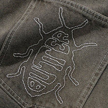 Cargar imagen en el visor de la galería, BUTTER GOODS - &quot;ROACH&quot; DENIM PANTS (BLACK WASH)
