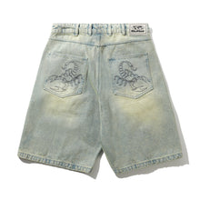 Cargar imagen en el visor de la galería, BUTTER GOODS - "SCORPION STITCH" DENIM JEANS (TINTED LIGHT BLUE)
