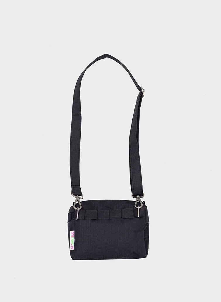 "THE NEW BUM BAG" SMALL SIDE BAG (BLACK/BLACK)-3