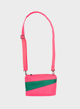 Charger l&#39;image dans la galerie, SUSAN BIJL - &quot;THE NEW BUM BAG&quot; SMALL SIDE BAG (FLUO PINK/SEAWEED)
