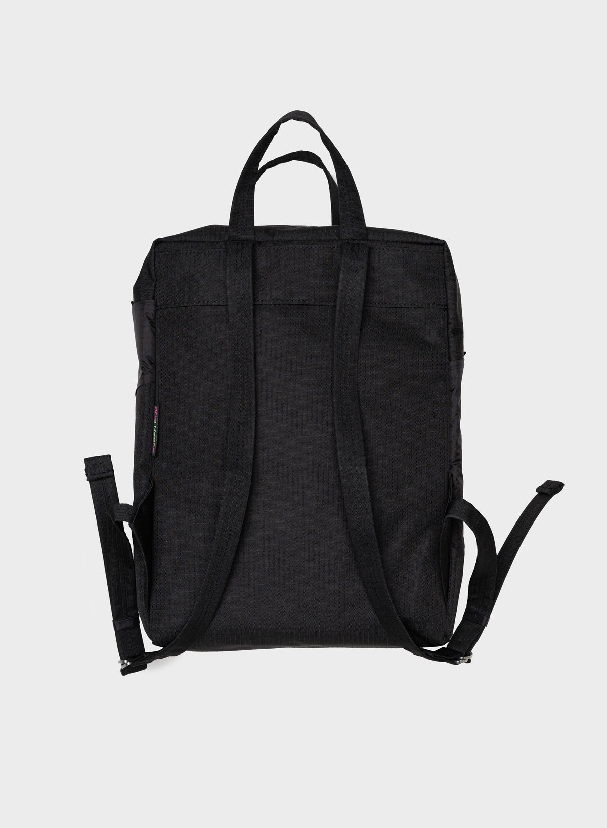"THE NEW BACKPACK" (BLACK/BLACK)-3