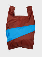Afbeelding in Gallery-weergave laden, SUSAN BIJL - &quot;THE NEW SHOPPING BAG&quot; LARGE BAG (OXYDE/WAVE)
