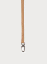 Afbeelding in Gallery-weergave laden, SUSAN BIJL - &quot;THE NEW STRAP&quot; SLIM (CAMEL)
