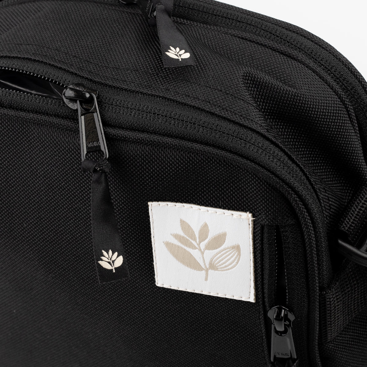 "XL" POUCH (BLACK)
