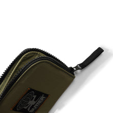 Afbeelding in Gallery-weergave laden, BUTTER GOODS - &quot;ZIP&quot; WALLET (SAGE)

