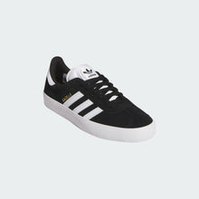 Charger l&#39;image dans la galerie, ADIDAS SKATEBOARDING - &quot;GAZELLE ADV&quot; SUEDE SHOES (BLACK/WHITE)
