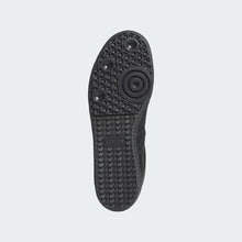 Cargar imagen en el visor de la galería, ADIDAS SKATEBOARDING - &quot;SAMBA ADV&quot; LEATHER/SUEDE SHOES (BLACK/BLACK/BLUE)
