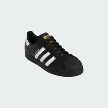 Cargar imagen en el visor de la galería, ADIDAS - "SUPERSTAR ADV" LEATHER SHOES (BLACK/WHITE)
