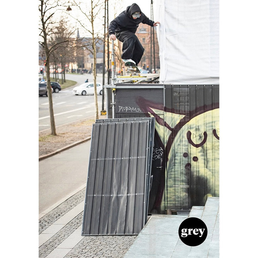 GREY SKATE MAG - VOL. 5 ISSUE 24