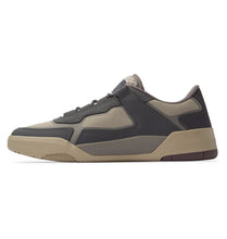 Afbeelding in Gallery-weergave laden, DC SHOES - &quot;METRIC&quot; SUEDE SHOES (DARK GREY/LIGHT GREY)
