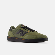 Carica l&#39;immagine nel visualizzatore di Gallery, NEW BALANCE NUMERIC - &quot;440&quot; SHOES (DARK OLIVINE/BLACK)
