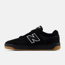 Carica l&#39;immagine nel visualizzatore di Gallery, NEW BALANCE NUMERIC - &quot;480&quot; SHOES (BLACK/WHITE)
