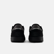 Cargar imagen en el visor de la galería, NEW BALANCE NUMERIC - "440" SHOES (BLACK)
