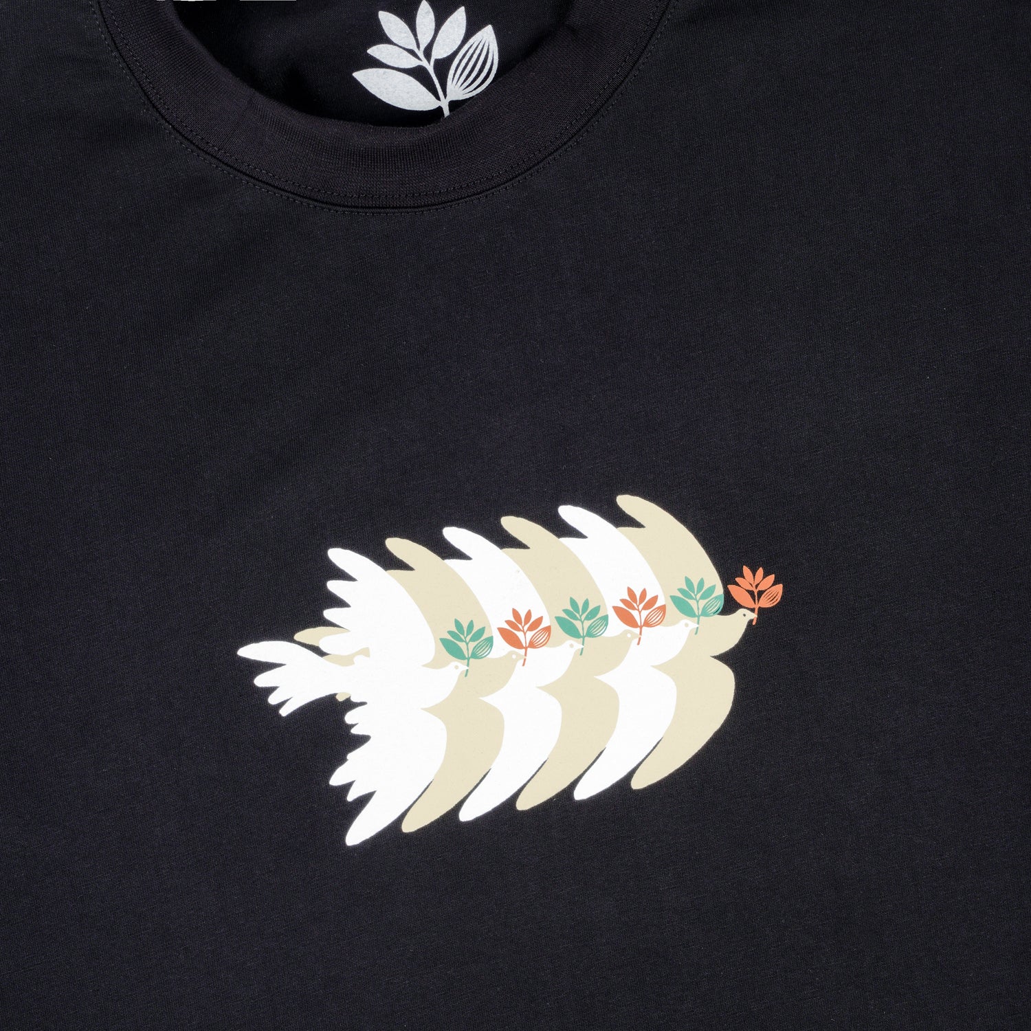 MAGENTA SKATEBOARDS - "DOVES" LONGSLEEVE (BLACK)