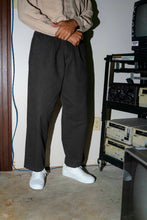 Load image into Gallery viewer, QUASI SKATEBOARDS - &quot;WARREN&quot; TROUSER PANT (CHARCOAL)
